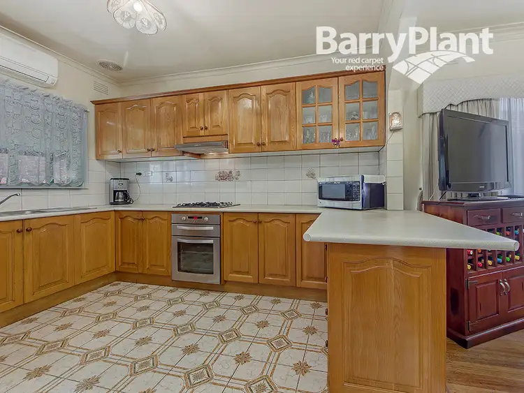 Fifth view of Homely house listing, 7 Ross Street, St Albans VIC 3021