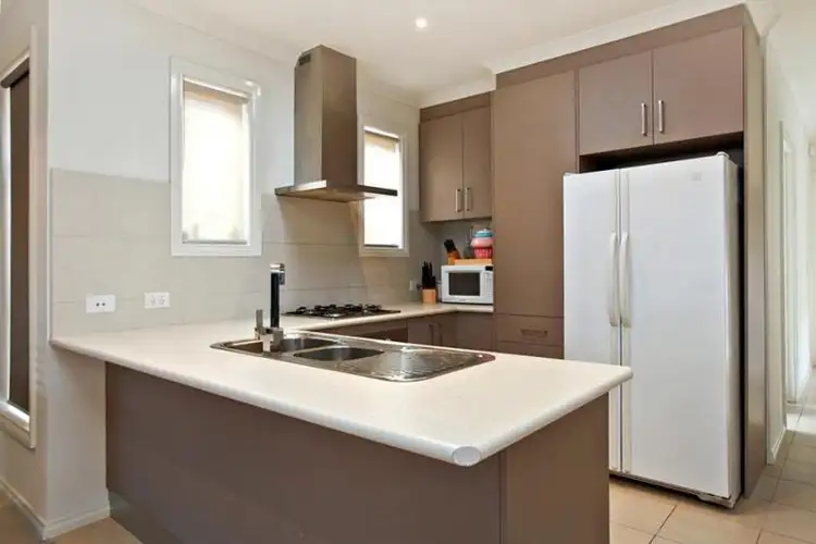 Sixth view of Homely house listing, 2/23 Red Robin Road, Truganina VIC 3029