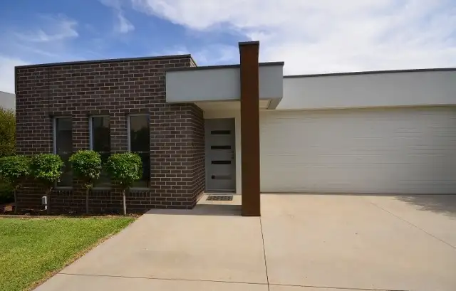 Main view of Homely house listing, 1/7 Kinross Court, Moama NSW 2731