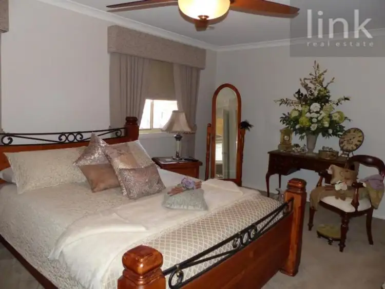 Sixth view of Homely house listing, 9 James Place, East Albury NSW 2640