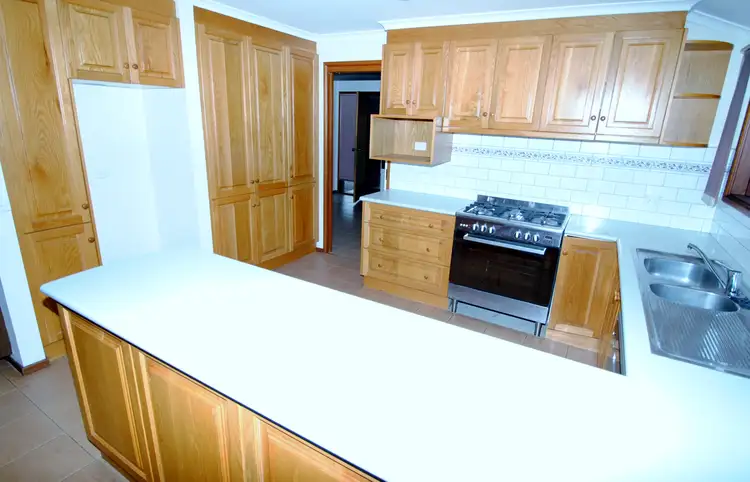 Fourth view of Homely house listing, 7 Wallaroo Square, Werribee VIC 3030