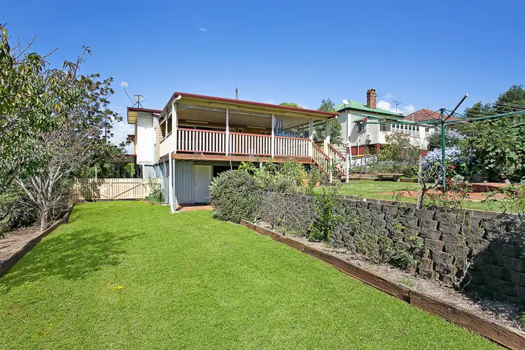 105 Long Street, South Toowoomba QLD 4350