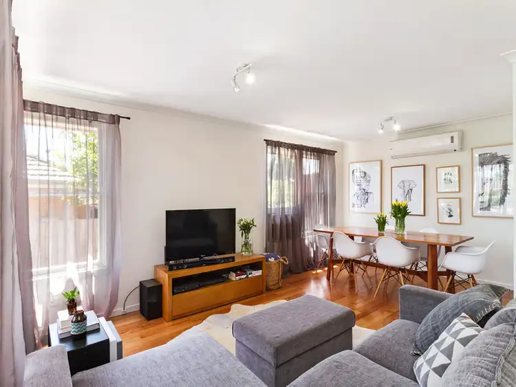24 Orloff Court, Burwood East VIC 3151