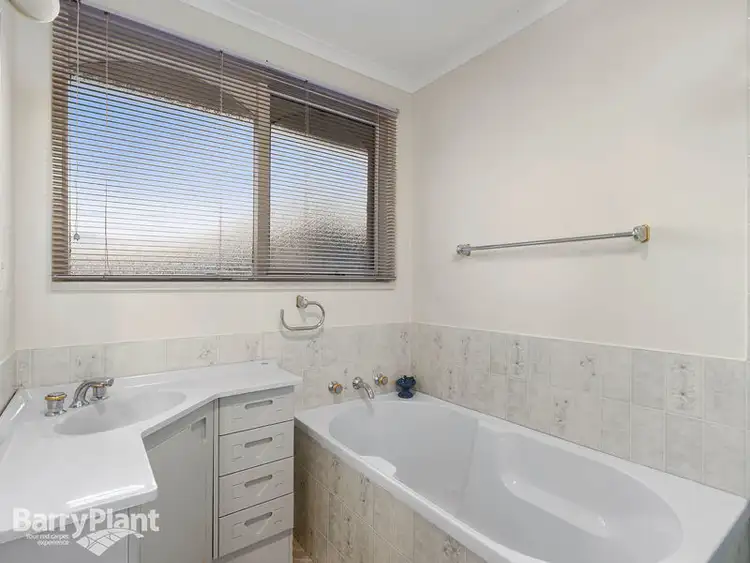 Sixth view of Homely house listing, 2 Penrith Close, Bayswater North VIC 3153