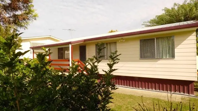 18 Madden Street, Silkstone QLD 4304