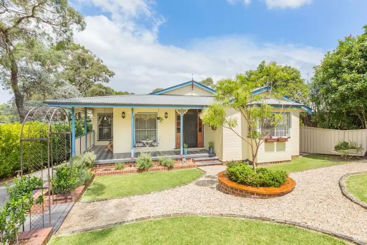 22 Murray Avenue, Springwood NSW 2777