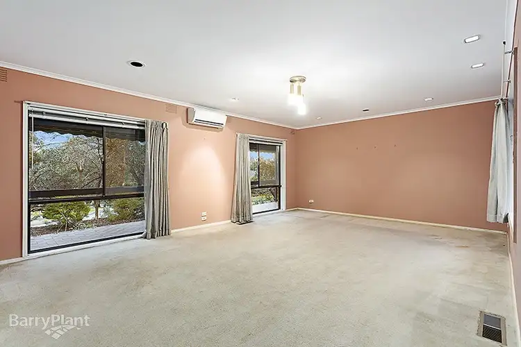 Fourth view of Homely house listing, 2 Yarrabee Court, Mount Waverley VIC 3149