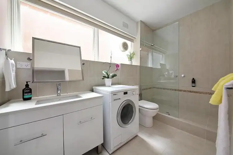 Sixth view of Homely apartment listing, 2/637 Toorak Road, Toorak VIC 3142