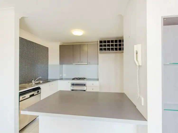 49/11 Kitchener Street, Coorparoo QLD 4151