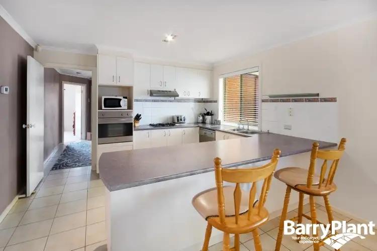 Fourth view of Homely house listing, 8 O'Reilly Court, Sunbury VIC 3429
