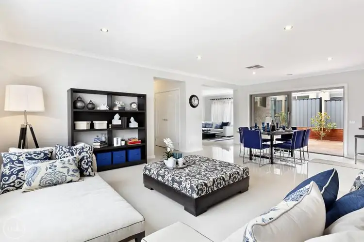 6 Gallagher Way, Mernda VIC 3754