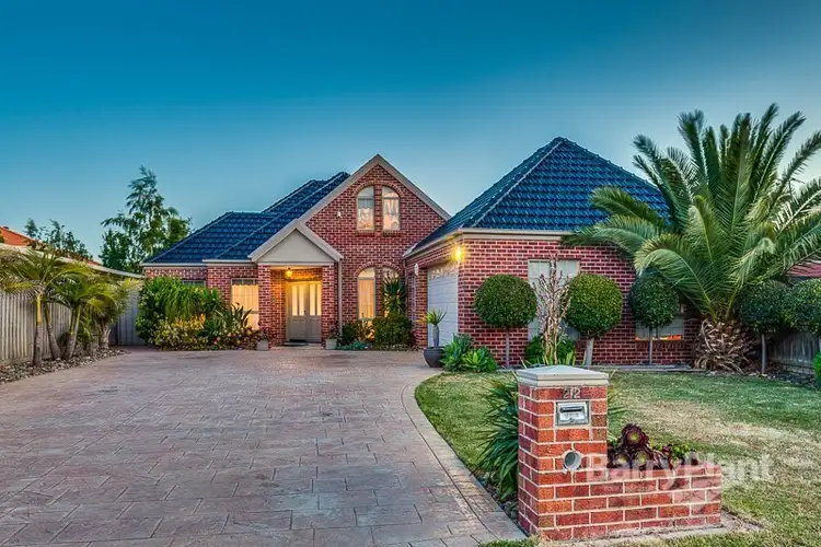 22 Bruce Way, Taylors Lakes VIC 3038