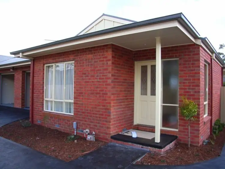 2/6 Swinburne Avenue, Mooroolbark VIC 3138