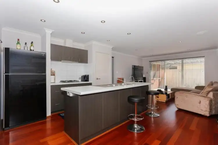 1/2 Twilight Mews, Aubin Grove WA 6164