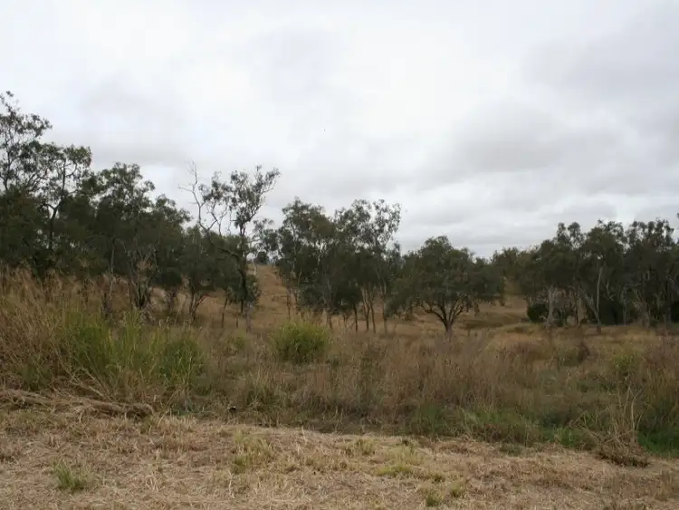 37 Langton Crescent, Oakey QLD 4401