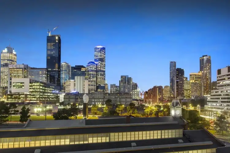 607/8 McCrae Street, Docklands VIC 3008