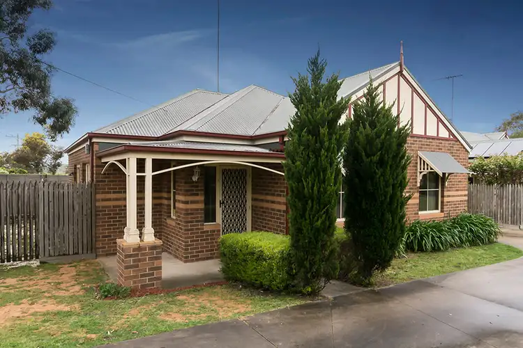 1/121-123 Barrabool Road, Highton VIC 3216