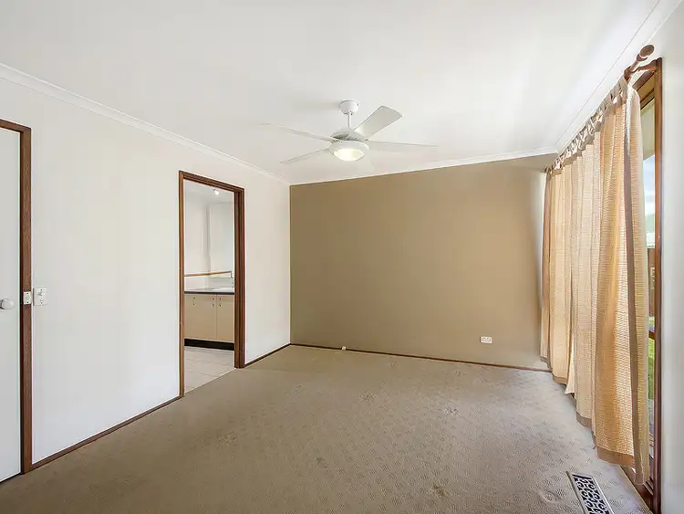 Fifth view of Homely house listing, 32 Tarlee Drive, Albanvale VIC 3021