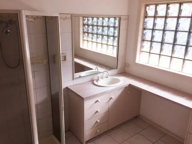 Seventh view of Homely house listing, 8 Leahy Court, Rochester VIC 3561