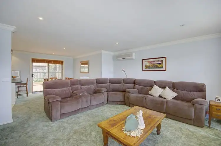 Fifth view of Homely townhouse listing, 8 Moulamein Court, Hamlyn Heights VIC 3215