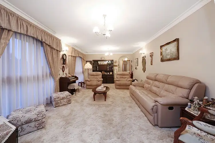 Second view of Homely house listing, 7 Baudelaire Avenue, Wantirna VIC 3152