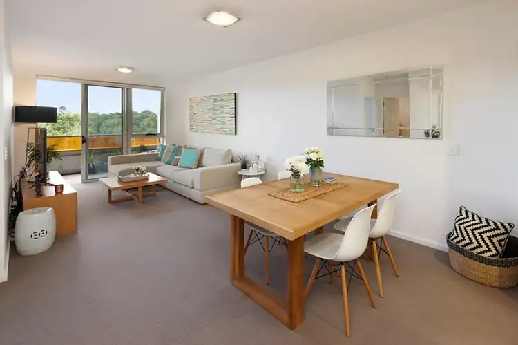 204/8 Power Avenue, Ashwood VIC 3147