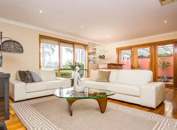 Second view of Homely house listing, 7 Cumberland Crescent, Thomastown VIC 3074