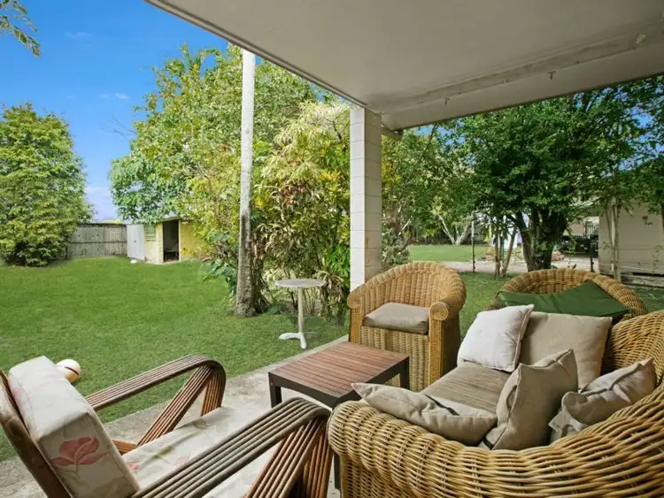 35 Debbie Street, Trinity Park QLD 4879