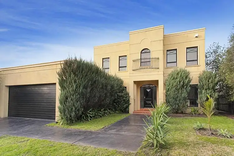 18 Harbour Drive, Patterson Lakes VIC 3197