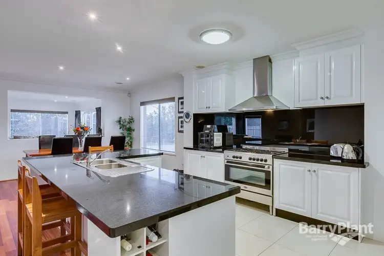 Fifth view of Homely house listing, 2 Bruxner Way, Taylors Lakes VIC 3038