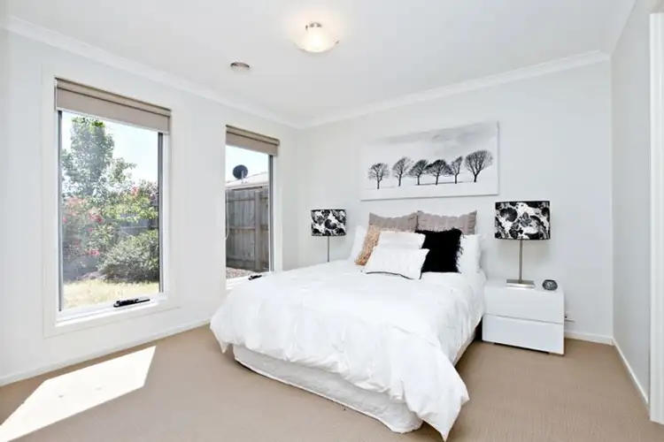 Seventh view of Homely house listing, 4 Zoe Place, Truganina VIC 3029