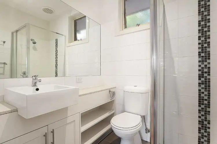 Sixth view of Homely unit listing, 2/37 Soderlund Drive, Doncaster VIC 3108
