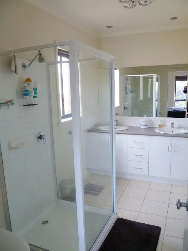 Sixth view of Homely house listing, 3 Fisher Square, Horsham VIC 3400