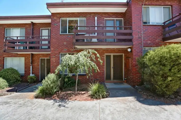 4/28 Josephine Street, Oak Park VIC 3046