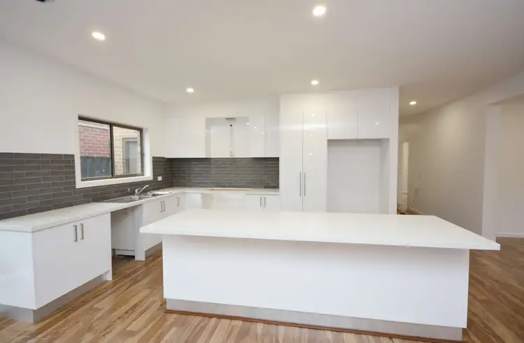 Third view of Homely house listing, 7 Eminence Way, Craigieburn VIC 3064