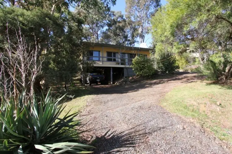 6 River Bend Rise, Macs Cove VIC 3723