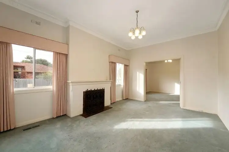 Second view of Homely semi-detached listing, 31 Wimmera Street, Ormond VIC 3204