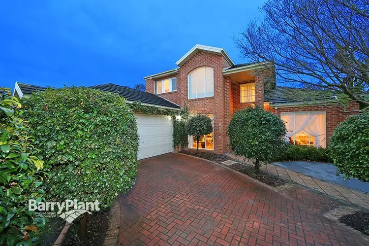 8 Albatross Drive, Rowville VIC 3178