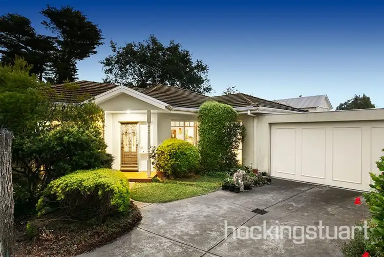 2/1 Deakin Street South, Hampton VIC 3188