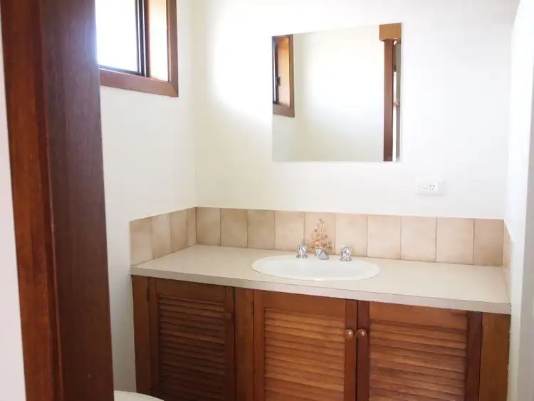 Third view of Homely house listing, 4 Karee Court, Bairnsdale VIC 3875