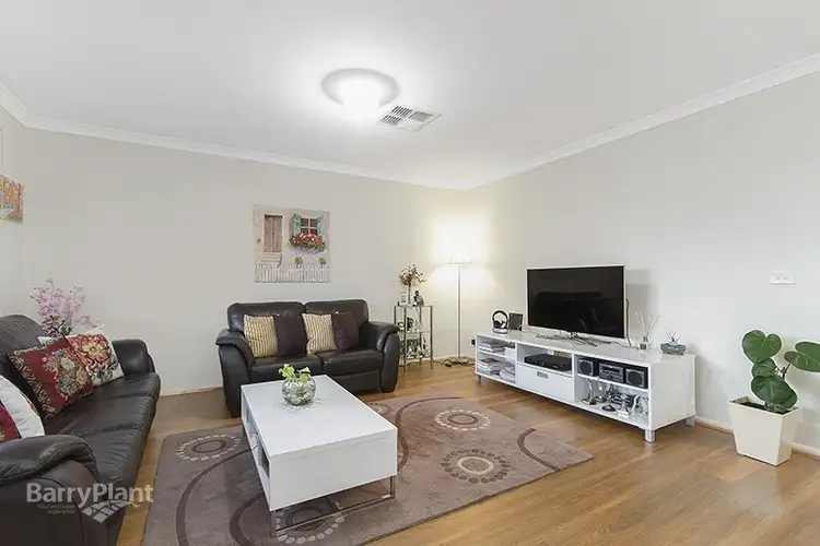 Fifth view of Homely house listing, 18 Fieldstone Crescent, Cranbourne North VIC 3977