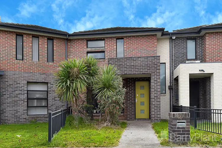 27 Evergreen Boulevard, Clayton South VIC 3169