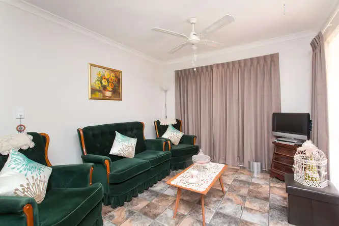 Fifth view of Homely house listing, 104 Indi Avenue, Red Cliffs VIC 3496