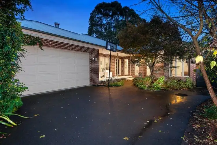 17a Silverley Road, Croydon VIC 3136