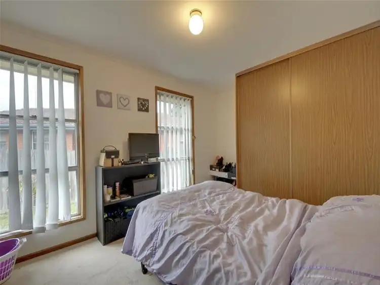 Fifth view of Homely house listing, 2 Welch Court, Traralgon VIC 3844