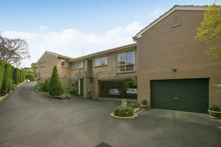 Second view of Homely house listing, 17 Nethercote Drive, Mount Waverley VIC 3149