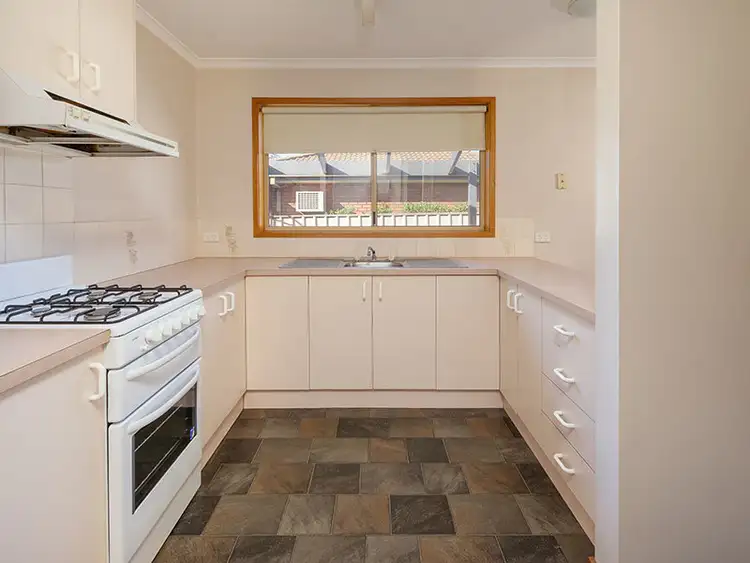 Fifth view of Homely unit listing, 1/152 MELROSE DRIVE, Wodonga VIC 3690