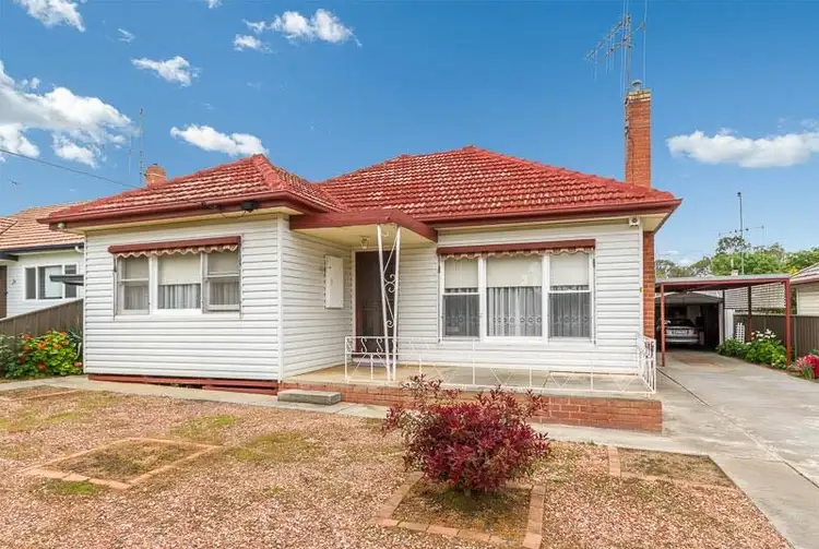 Main view of Homely house listing, 6 Graham Street, Kangaroo Flat VIC 3555
