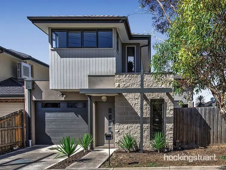 8 Erskine Way, Sydenham VIC 3037