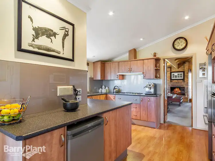 Second view of Homely house listing, 21 Harewood Close, Boronia VIC 3155